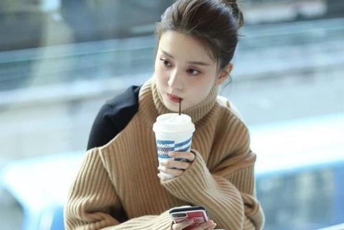 谢佳见家庭背景,出身名门，砥砺前行，揭秘明星背后的家庭故事